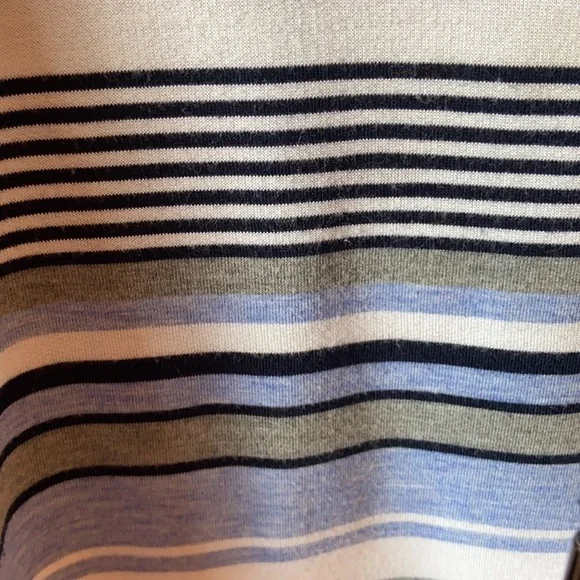 Ruby Rd. Tunic Style Top - Picture 6 of 7